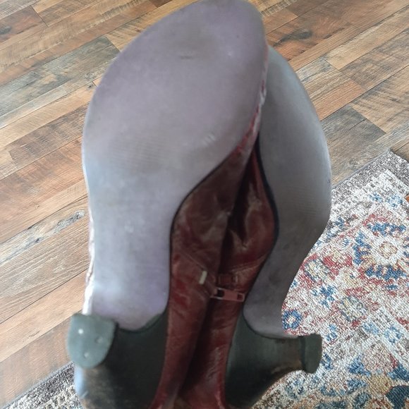 Uptown Leather Upper Balance Size 8 Leather tall boots - Picture 3 of 9